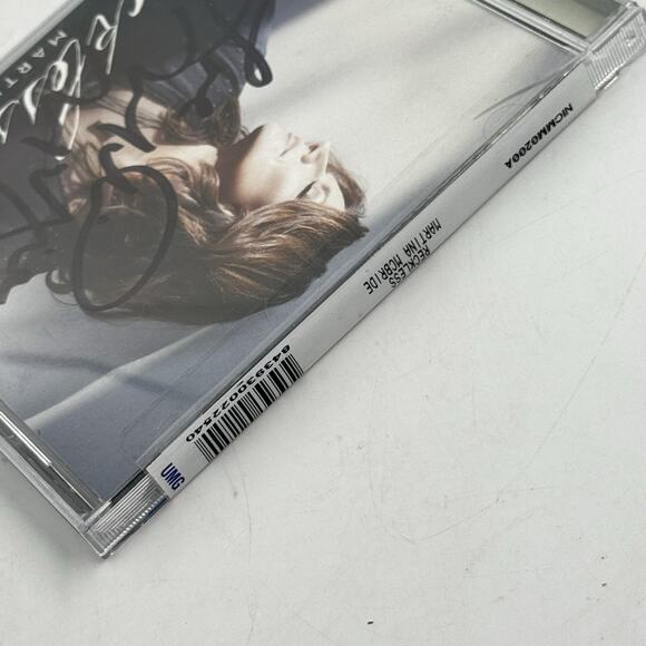 MARTINA MCBRIDE Reckless CD 2016 RARE Hand Signed AUTOGRAPHED out of print NEW - Picture 4 of 4